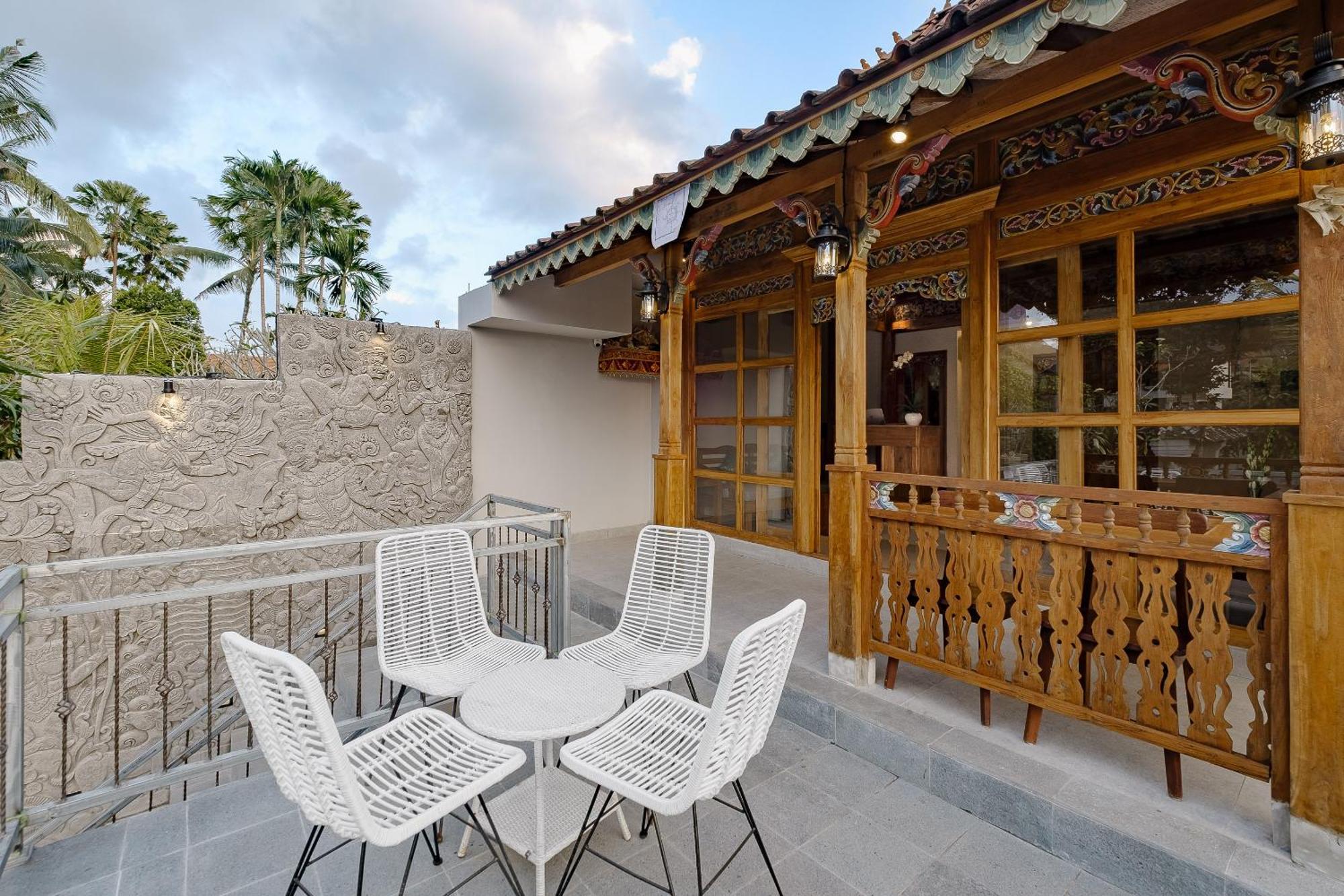 Uddhara Ubud Villa Exterior photo