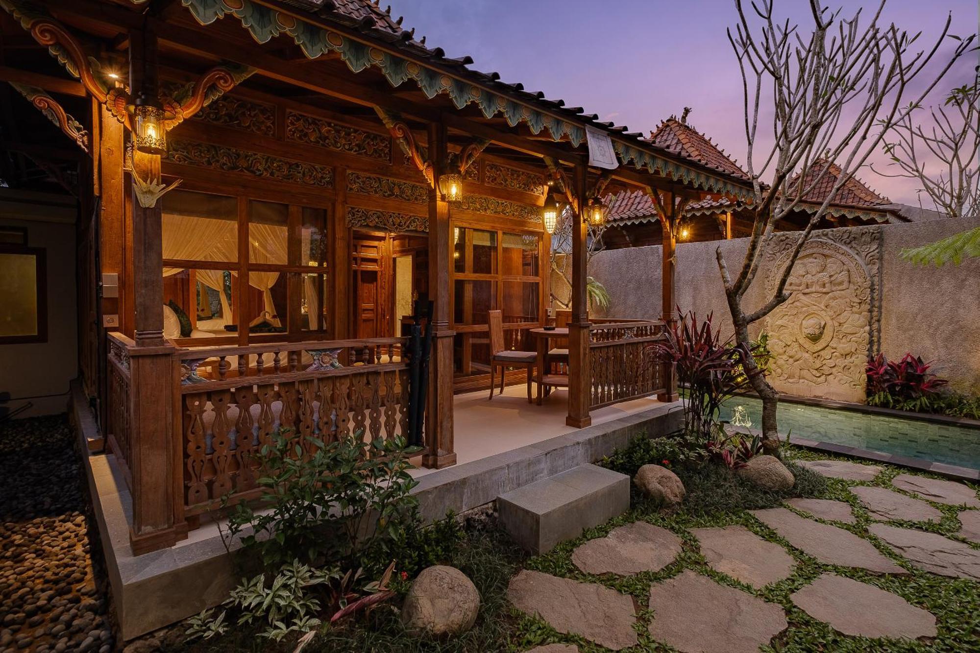 Uddhara Ubud Villa Exterior photo