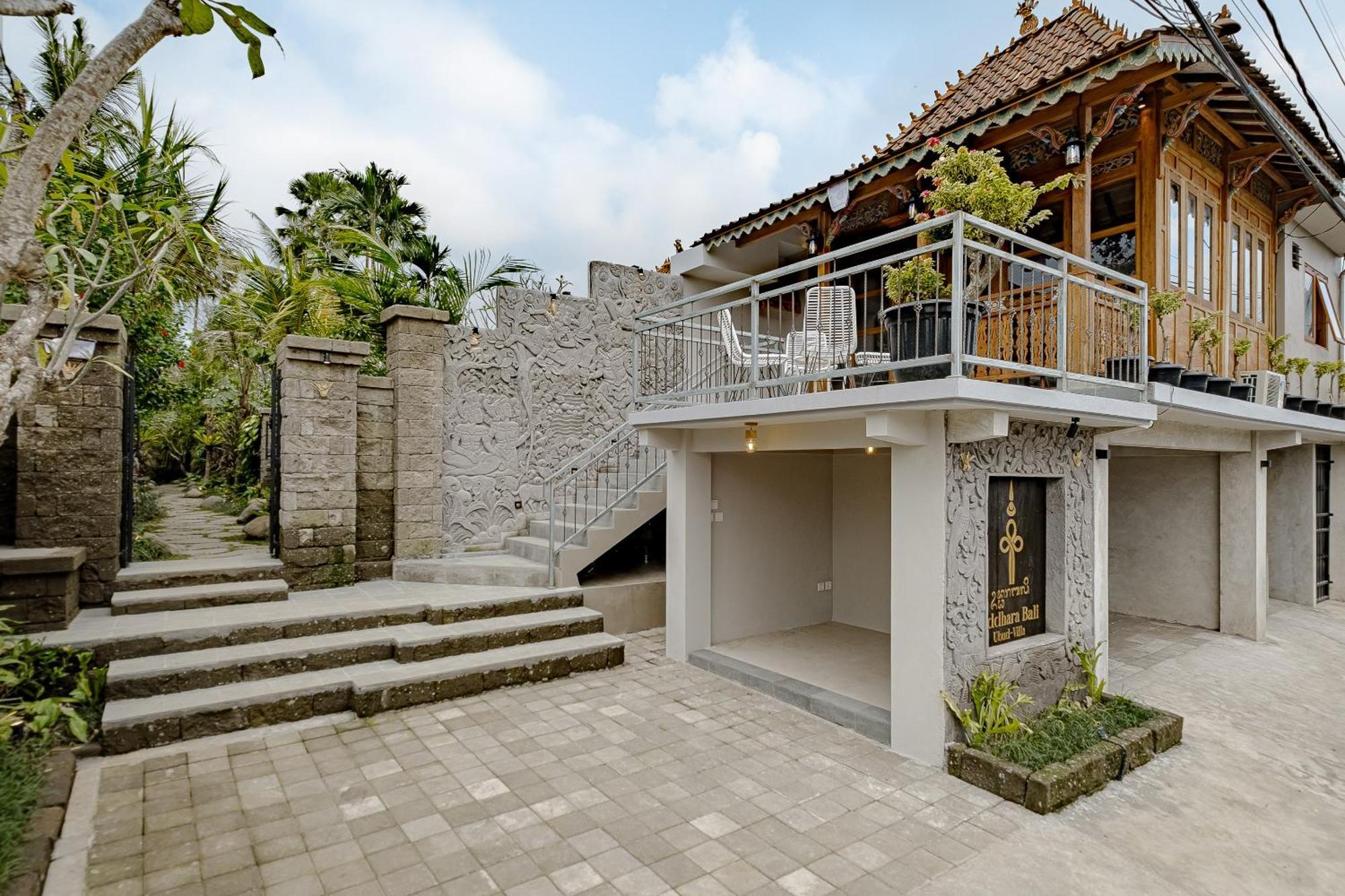 Uddhara Ubud Villa Exterior photo