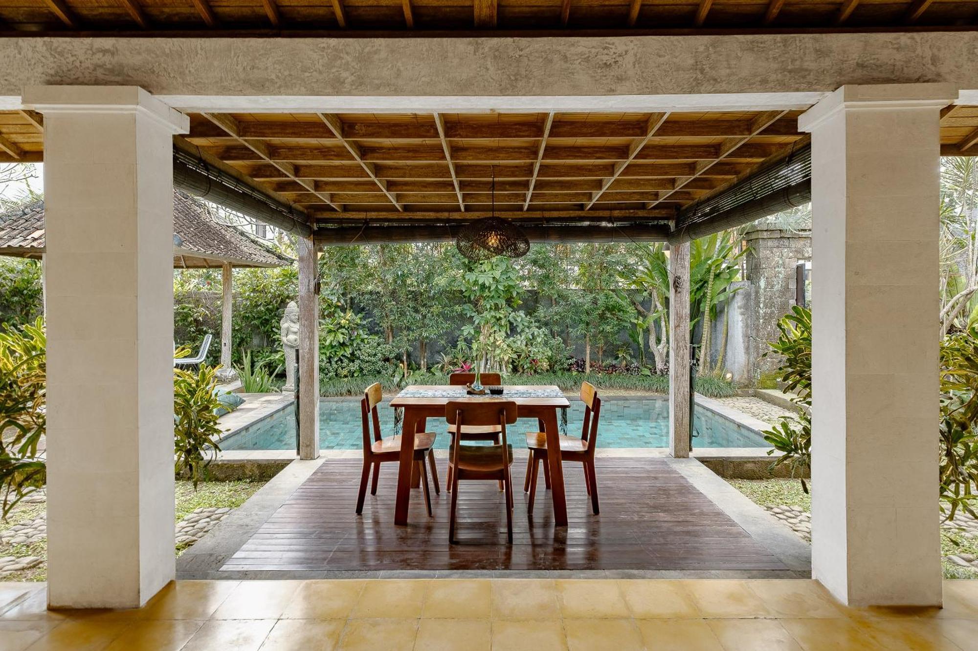 Uddhara Ubud Villa Exterior photo