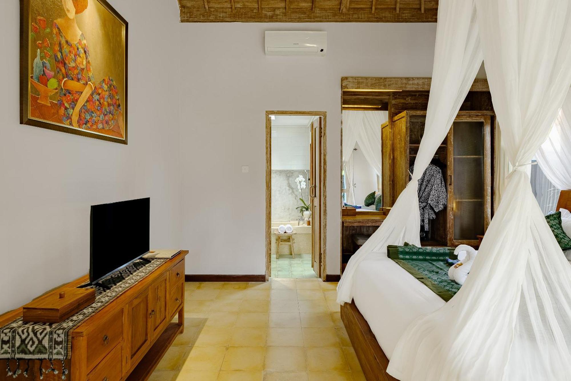 Uddhara Ubud Villa Exterior photo
