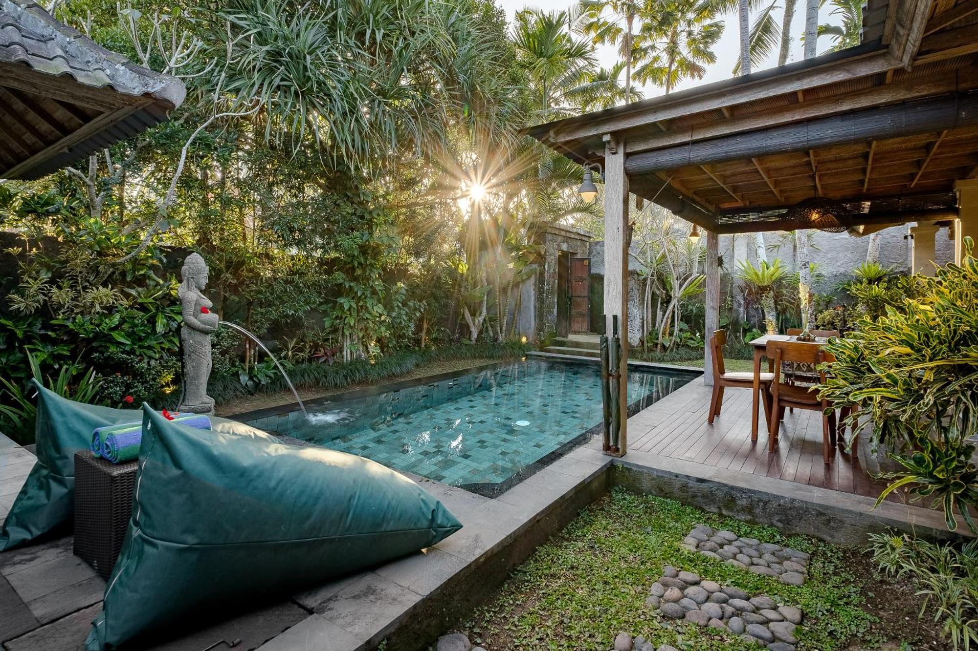 Uddhara Ubud Villa Exterior photo